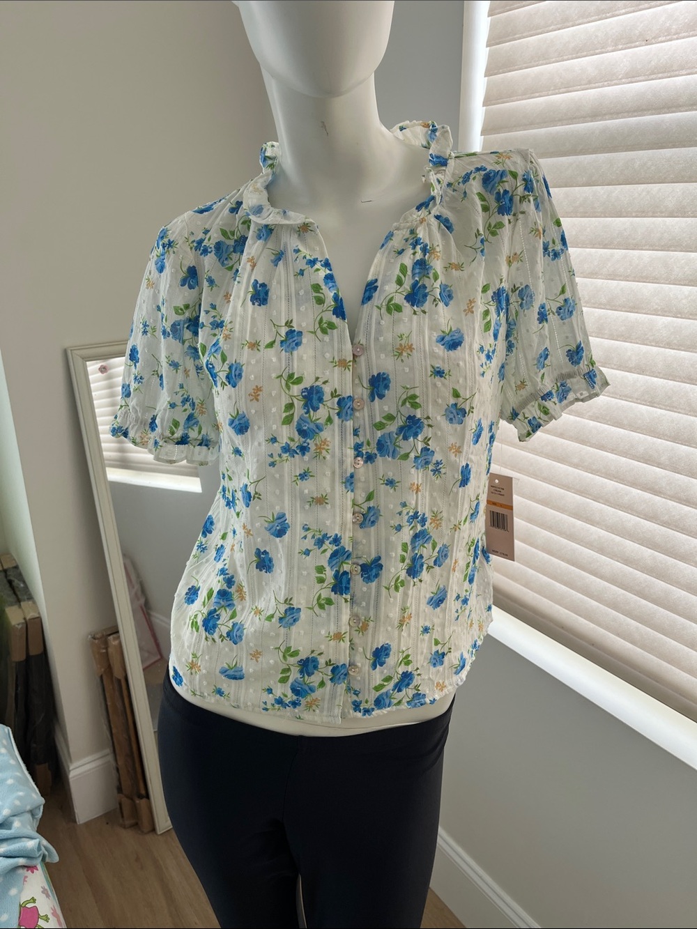 Nanette Lepore white blouse with blue floral print New Size S